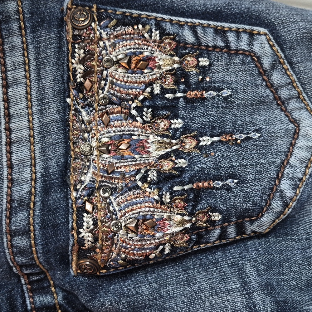 Grace Blue Jeans with Intricate Embellishments - Picture 3 of 11